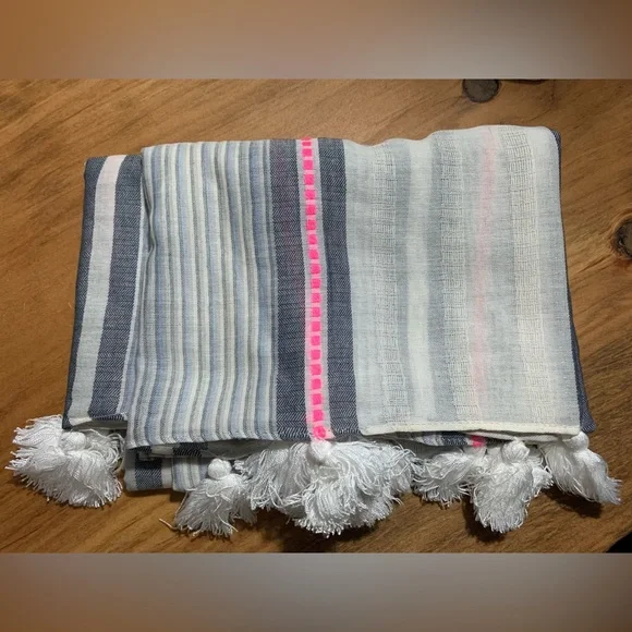 Infinity Scarf Embarcadero - Picture 2 of 3